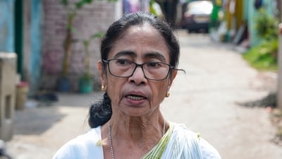 TMC leader Kunal Ghosh said that party chief Mamata Banerjee will hold a one-day agitation at Rani Rashmoni Road on June 2 to protest the alleged attack on Abhishek Banerjee and Kalyan Banerjee. (PTI)