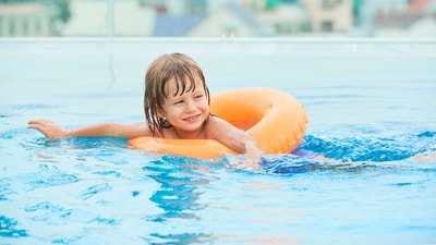 Pool Day Ahead? Pack These 6 Essentials for Your Child (Freepik) Pool Day Ahead? Pack These 6 Essentials for Your Child (Freepik)