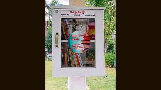 Citizen-led initiative inspired by open libraries in Canada now operates 11 such facilities across Ludhiana. (HT Photo)