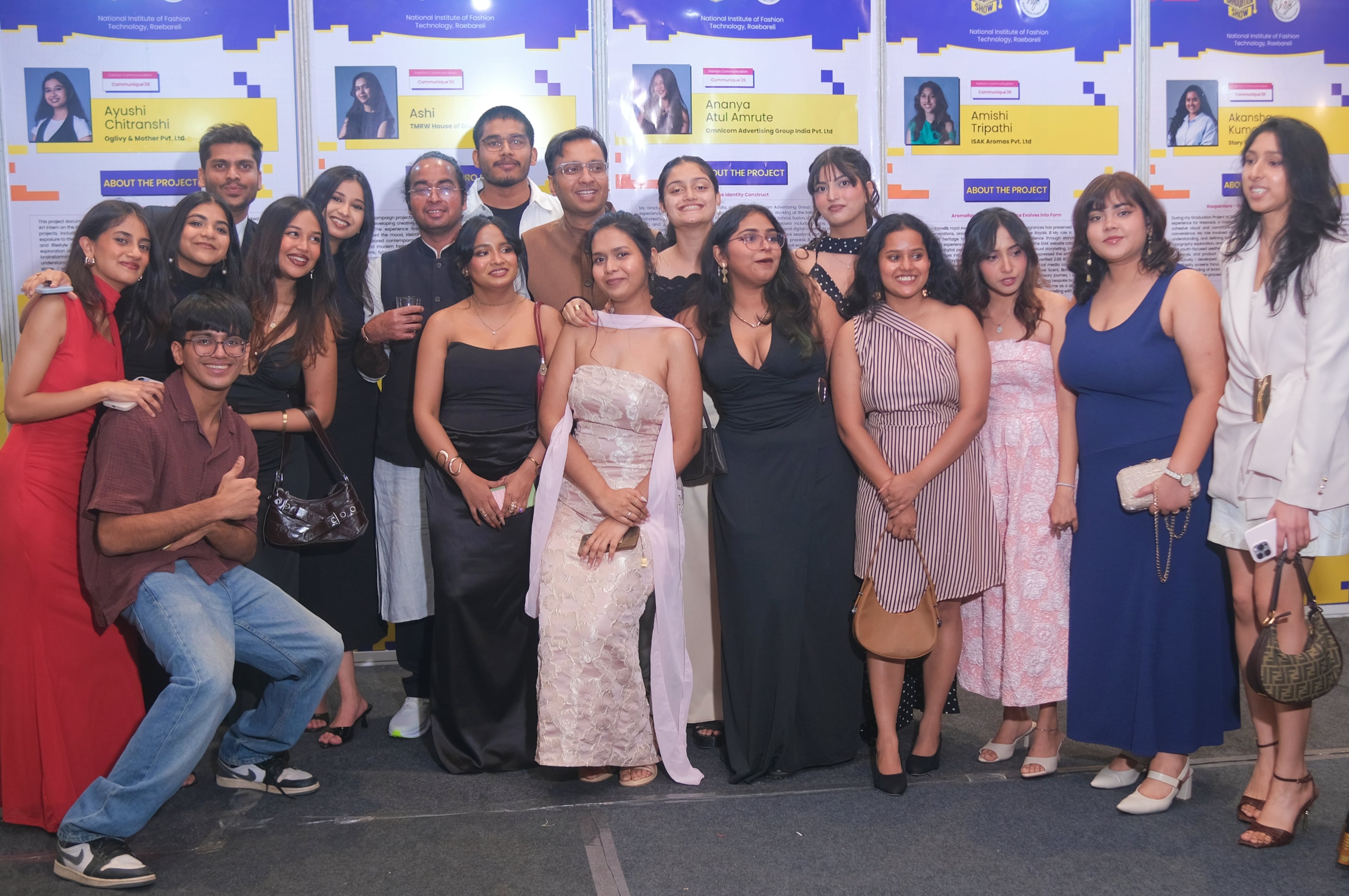 Students of Fashion Communication with their mentors Students of Fashion Communication with their mentors