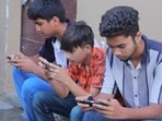 Children inhabit an ecosystem in which smartphones, peer networks, social media and OTT, AI and family environments interact. (Shutterstock)