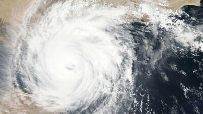 US tornado warning: Severe thunderstorms are forecasted for millions in the Northern Plains, with risks of tornadoes, large hail, and damaging winds. (Unsplash)