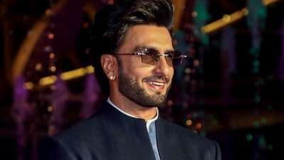 ‘ঝুকেগা নেহি’, ডন ৩ বিতর্কে নিষিদ্ধ! পাল্টা হিসেবে ফেডারেশনকে কোর্টে টানলেন রণবীর (PTI) ‘ঝুকেগা নেহি’, ডন ৩ বিতর্কে নিষিদ্ধ! পাল্টা হিসেবে ফেডারেশনকে কোর্টে টানলেন রণবীর (PTI)