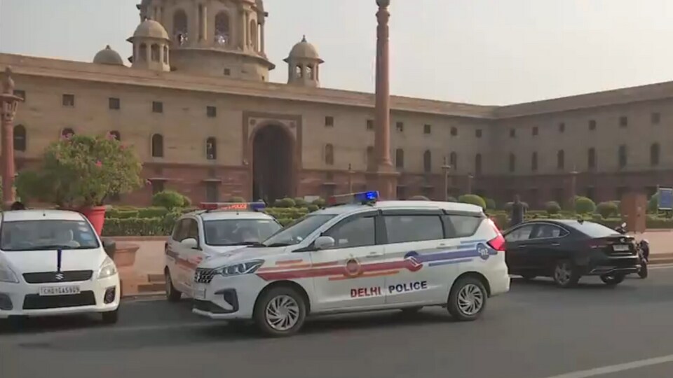 ভারতে আসা বিদেশিদের জন্য ভিসার নিয়মে বড় বদল