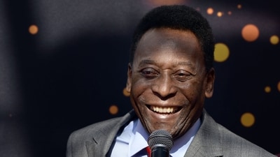 Pele's 1958 jersey will be auctioned. (X images) Pele's 1958 jersey will be auctioned. (X images)
