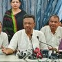 কলকাতার মেয়র পদ থেকে ইস্তফা দেবেন কিনা, তা এখনও ঠিক করতে পারেননি ফিরহাদ হাকিম। (ফাইল ছবি, সৌজন্যে এএনআই)