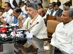 కర్ణాటక ముఖ్యమంత్రిగా ప్రమాణ స్వీకారం అనంతరం మీడియాతో మాట్లాడుతున్న డీకే శివకుమార్ (PTI)