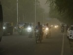 ‌Ghaziabad: Strong winds and blowing dust witnessed today on Hapur Road