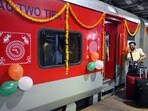 8వ వేతన సంఘం: కనీస వేతనం <span class='webrupee'>₹</span>52,600, ఫిట్‌మెంట్ ఫ్యాక్టర్ 3.80 చేయాలని రైల్వే ఉద్యోగుల డిమాండ్