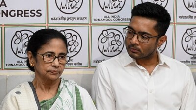 TMC general secretary Abhishek Banerjee (right) with his aunt and AITC chairperson Mamata Banerjee in Kolkata. (HT Photo) TMC general secretary Abhishek Banerjee (right) with his aunt and AITC chairperson Mamata Banerjee in Kolkata. (HT Photo)