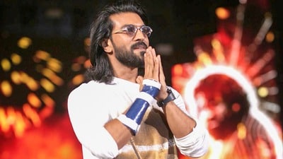 పెద్ది సినిమా ఈవెంట్లో రామ్చరణ్ తేజ.. పెద్ది సినిమా ఈవెంట్లో రామ్చరణ్ తేజ..