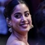 খালি পায়ে ৩,৫৫০ সিঁড়ি ভেঙে তিরুপতি দর্শনে জাহ্নবী! কীসের জন্য এই কঠিন ব্রত?(PTI)