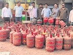 Illegal LPG refilling racket busted in Chakan, 81 cylinders seized; one arrested, juvenile detained