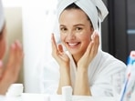 Best moisturisers that work well under makeup(Freepik)