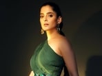 Priya Bapat reveals co-star kept kissing her during shoot; husband Umesh Kamat stepped in.