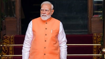 সাম্প্রতিক রাজনৈতিক পালাবদলের পর তৈরি হওয়া নতুন পরিস্থিতিকে সামনে রেখে বিজেপি নেতৃত্বাধীন কেন্দ্রীয় সরকার ফের আসন পুনর্বিন্যাস বিল আনতে পারে। (PTI) সাম্প্রতিক রাজনৈতিক পালাবদলের পর তৈরি হওয়া নতুন পরিস্থিতিকে সামনে রেখে বিজেপি নেতৃত্বাধীন কেন্দ্রীয় সরকার ফের আসন পুনর্বিন্যাস বিল আনতে পারে। (PTI)