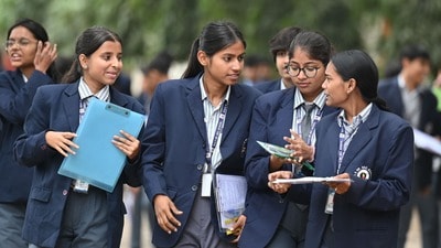 సీబీఎస్‌ఈ కీలక ప్రకటన: ఎక్స్‌ట్రా ప్రశ్నలు రాస్తే మార్కులు ఎలా ఇస్తారంటే?