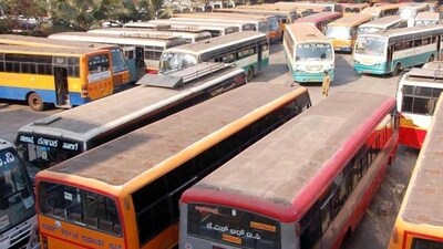 Karnataka govt issues order implementing free bus pass scheme for students (HT Photo)