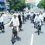 స్టీల్ సిటీలో సీఎం సైకిల్‌ సవారీ