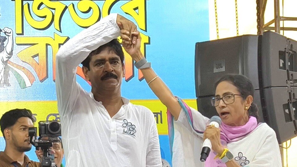 পালিয়েও হল না শেষরক্ষা!এনআইএর হাতে শেষমেশ পাকড়াও শওকত মোল্লা। (ফাইল ছবি, সৌজন্যে ফেসবুক)