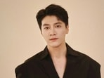 Jin Ze's sudden ]death at 33 leaves Chinese entertainment industry reeling.