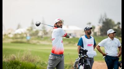 Chandigarh based golfer Karandeep Kochhar performing at the IGPL Bharath Classic on Saturday. (HT Photo)