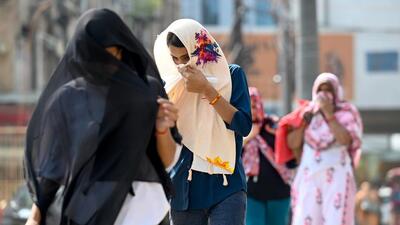 The maximum temperature on Saturday was recorded at 40°C. (Sunil Ghosh/HT Photo) The maximum temperature on Saturday was recorded at 40°C. (Sunil Ghosh/HT Photo)