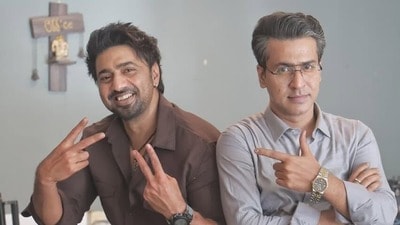 অনির্বাণকে পাশে নিয়ে কাকে খোঁচা দিলেন দেব?