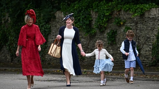 Guests arrive to attend the wedding of Princess Anne's son, Peter Phillips and Harriet Sperling at All Saints' Church in Kemble, Cirencester, Britain, June 6, 2026. REUTERS/Dylan Martinez(REUTERS)
