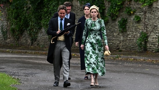 Britain's Princess Beatrice and Princess Eugenie arrive to attend the wedding of Princess Anne's son, Peter Phillips and Harriet Sperling at All Saints' Church in Kemble, Cirencester, Britain, June 6, 2026. REUTERS/Dylan Martinez(REUTERS)