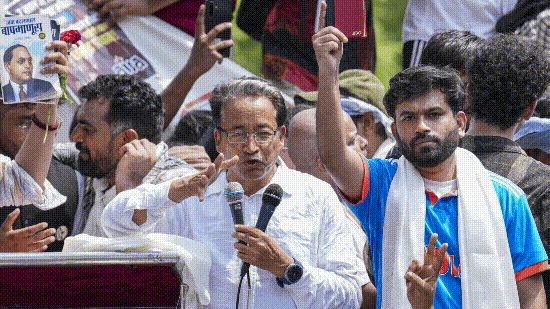 CJP protest in Delhi highlights: A massive protest was held at Jantar Mantar in Delhi by the Cockroach Janta Party (CJP) seeking the resignation of Union education minister Dharmendra Pradhan.