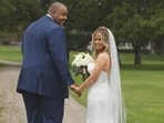 Stacey King, former Chicago Bulls center and popular broadcaster, has passed away. He is survived by his wife, Debi, and four sons, with tributes pouring in from supporters.