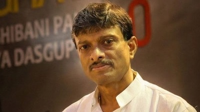 তোলাবাজির অভিযোগে গ্রেপ্তার করা হল কলকাতা পুরসভার ১০১ নম্বর ওয়ার্ডের তৃণমূল কাউন্সিলর বাপ্পাদিত্য দাশগুপ্তকে। তোলাবাজির অভিযোগে গ্রেপ্তার করা হল কলকাতা পুরসভার ১০১ নম্বর ওয়ার্ডের তৃণমূল কাউন্সিলর বাপ্পাদিত্য দাশগুপ্তকে।