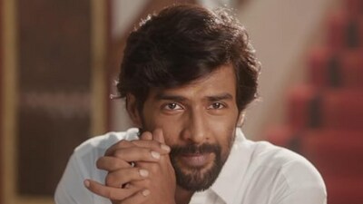 <p>29 ఏళ్ల సత్య చుట్టూ ఈ సినిమా సాగుతుంది. అతను 29 సంవత్సరాల వయస్సు దాటి 30 ఏళ్లలోకి అడుగుపెడుతుంటాడు. ఈ వయస్సులో అతను సామాజిక నిబంధనల ప్రకారం కెరీర్లో సెట్ అవ్వాలి, కానీ, సత్య తనదైన గుర్తింపును తెచ్చుకోలేకపోతాడు. </p> <p>29 ఏళ్ల సత్య చుట్టూ ఈ సినిమా సాగుతుంది. అతను 29 సంవత్సరాల వయస్సు దాటి 30 ఏళ్లలోకి అడుగుపెడుతుంటాడు. ఈ వయస్సులో అతను సామాజిక నిబంధనల ప్రకారం కెరీర్లో సెట్ అవ్వాలి, కానీ, సత్య తనదైన గుర్తింపును తెచ్చుకోలేకపోతాడు. </p>