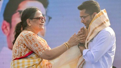 তখন তৃণমূল কংগ্রেসে সুখের দিন। (ফাইল ছবি, সৌজন্যে ফেসবুক Kakoli Ghosh Dastidar)
