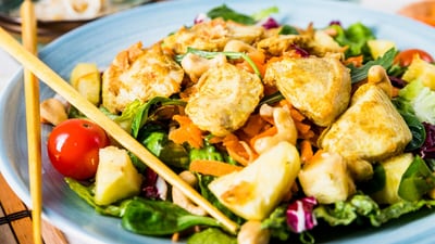Mango Chicken Salad (Freepik)