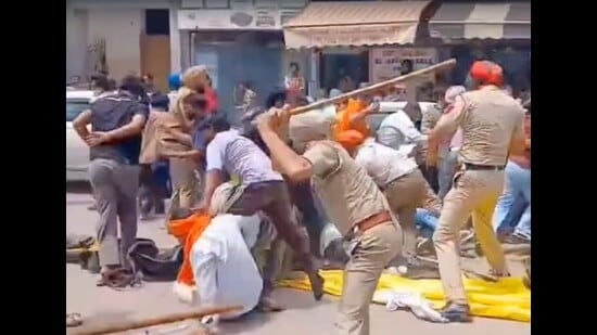 On June 5, the protesters blocked the entry and exit gates of the power utility’s office complex following which police used force to remove them from gates. (Videograb File)