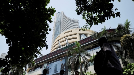 Sensex, Nifty LIVE Updates: The BSE Sensex declined 840.28 points, or 1.13%, to 73,403.06 in early trade.