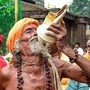 অম্বুবাচী উৎসবে শঙ্খধ্বনিতে মুখরিত হল মেলা প্রাঙ্গন। তেমনই দৃশ্য ধরা পড়ল ক্যামেরায়। 