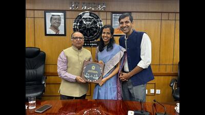 (From left to right) IIT Ropar director Rajeev Ahuja with Rocket Learning co-founders Namya Mahajan and Azeez Gupta after signing the MoU on Monday. (HT Photo)