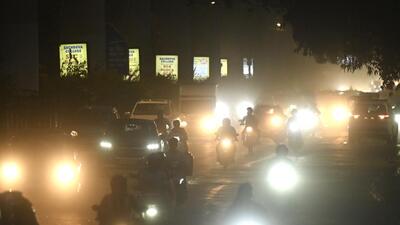 Dust storm sweeps through Karol Bagh on Tuesday evening. (Sanchit Khanna/HT Photo)