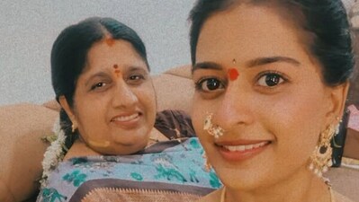 మిస్సింగ్ యూ అమ్మ అంటూ ఇల్లు ఇల్లాలు పిల్లలు నర్మద పోస్ట్ (instagram-Thandra Anshu Reddy ❤️)