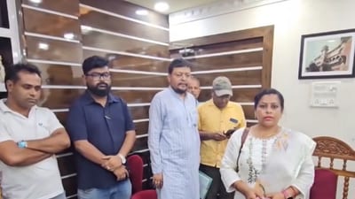 উত্তর দমদমের চেয়ারম্যান বিধান বিশ্বাস, ভাইস চেয়ারম্যান লোপামুদ্রা দত্ত চৌধুরী-সহ মোট ২০ জন কাউন্সিলর একযোগে পদত্যাগ করেন।
