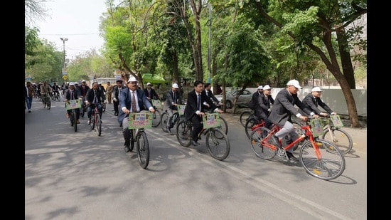 Judges in Lucknow recently pedalled their way to courts in response to the PM’s call for fuel conservation. (Sourced)