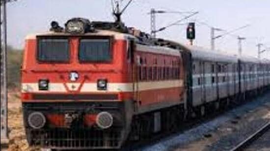 Railway officials said the train remained detained near Saidkhanpur railway station in Barabanki from 11.58 pm to 12.40 am, causing a delay of about 42 minutes. (For representation)