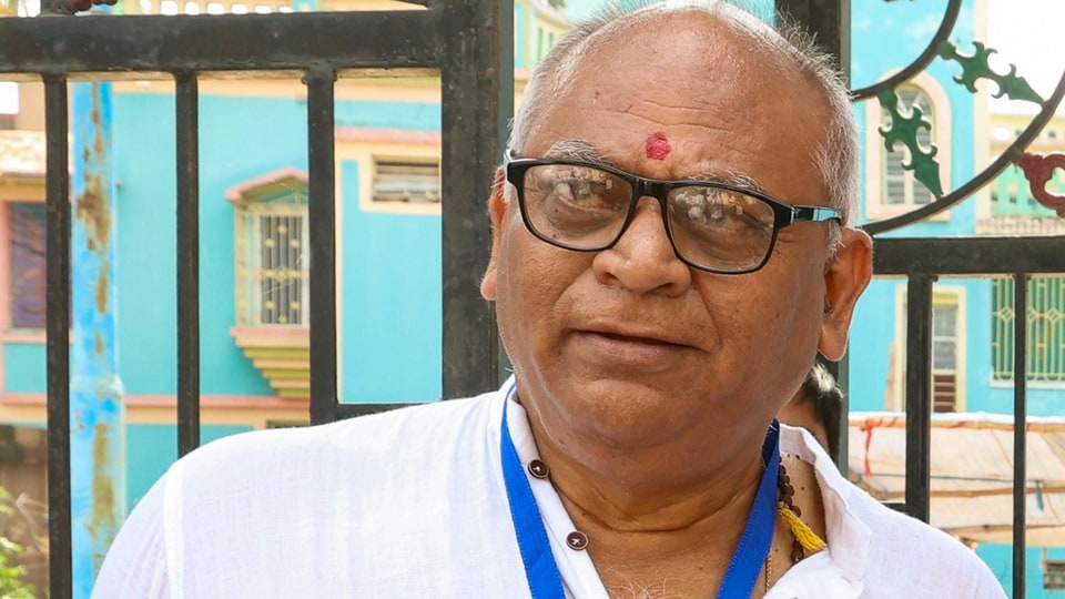 বীরভূমের বোলপুর থানায় লিখিত অভিযোগ দায়ের হল রাজ্যের প্রাক্তন মন্ত্রী তথা বোলপুরের বিধায়ক চন্দ্রনাথ সিনহা-র বিরুদ্ধে। (PTI)