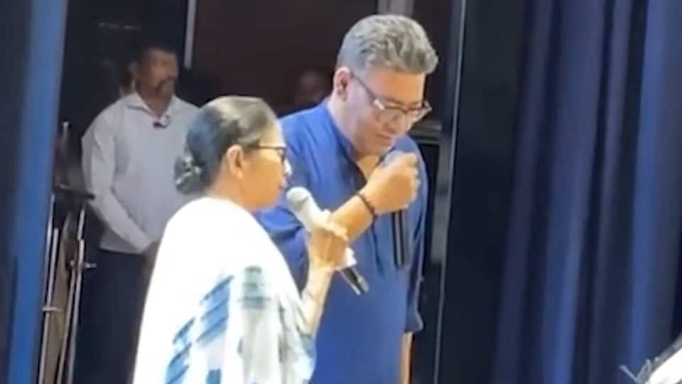 কলকাতার দুর্গাপুজোকে কেন্দ্র করে বেআইনি বাণিজ্য এবং ইউনেস্কোর নাম বিভ্রান্তিকরভাবে ব্যবহারের অভিযোগ উঠল প্রাক্তন মন্ত্রী ও সঙ্গীতশিল্পী ইন্দ্রনীল সেন এবং তাঁর স্ত্রী মধুছন্দা সেন-এর বিরুদ্ধে।