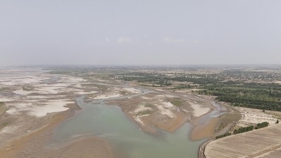 সিন্ধু নদীর জল সম্পূর্ণভাবে ভারতের অভ্যন্তরে ব্যবহার করার লক্ষ্যে কেন্দ্রীয় সরকার দ্রুত পদক্ষেপ করছে বলে জানিয়েছেন কেন্দ্রীয় জলশক্তি মন্ত্রী সি আর পাটিল।