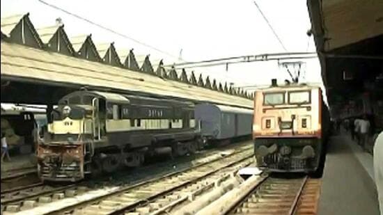 Commuters will face major disruption on June 14 as Central Railway has cancelled several train services for a Pune Yard block. ((PIC FOR REPRESENTATION))