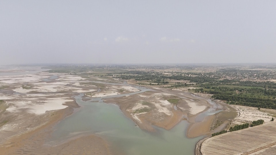 সিন্ধু নদীর জল সম্পূর্ণভাবে ভারতের অভ্যন্তরে ব্যবহার করার লক্ষ্যে কেন্দ্রীয় সরকার দ্রুত পদক্ষেপ করছে বলে জানিয়েছেন কেন্দ্রীয় জলশক্তি মন্ত্রী সি আর পাটিল।